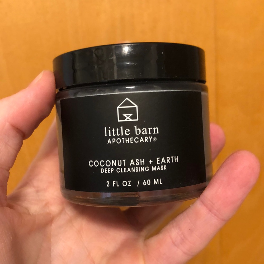 Little barn apothecary face mask